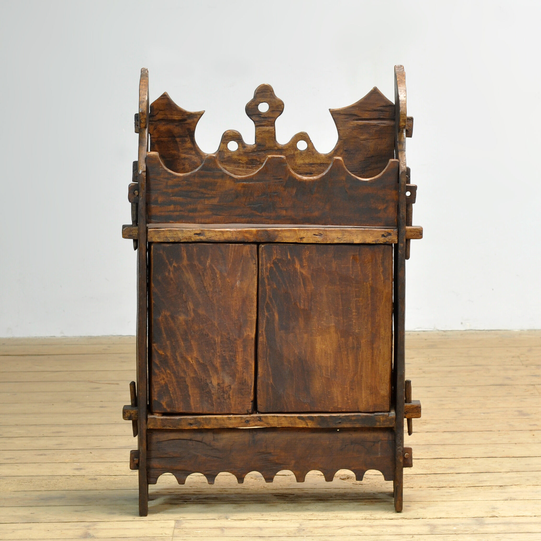 Pine folk art cabinet, circa 1920