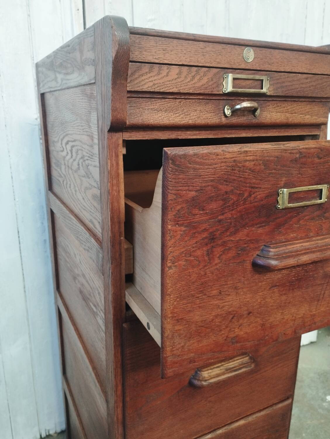 Trade filing cabinet with drawers