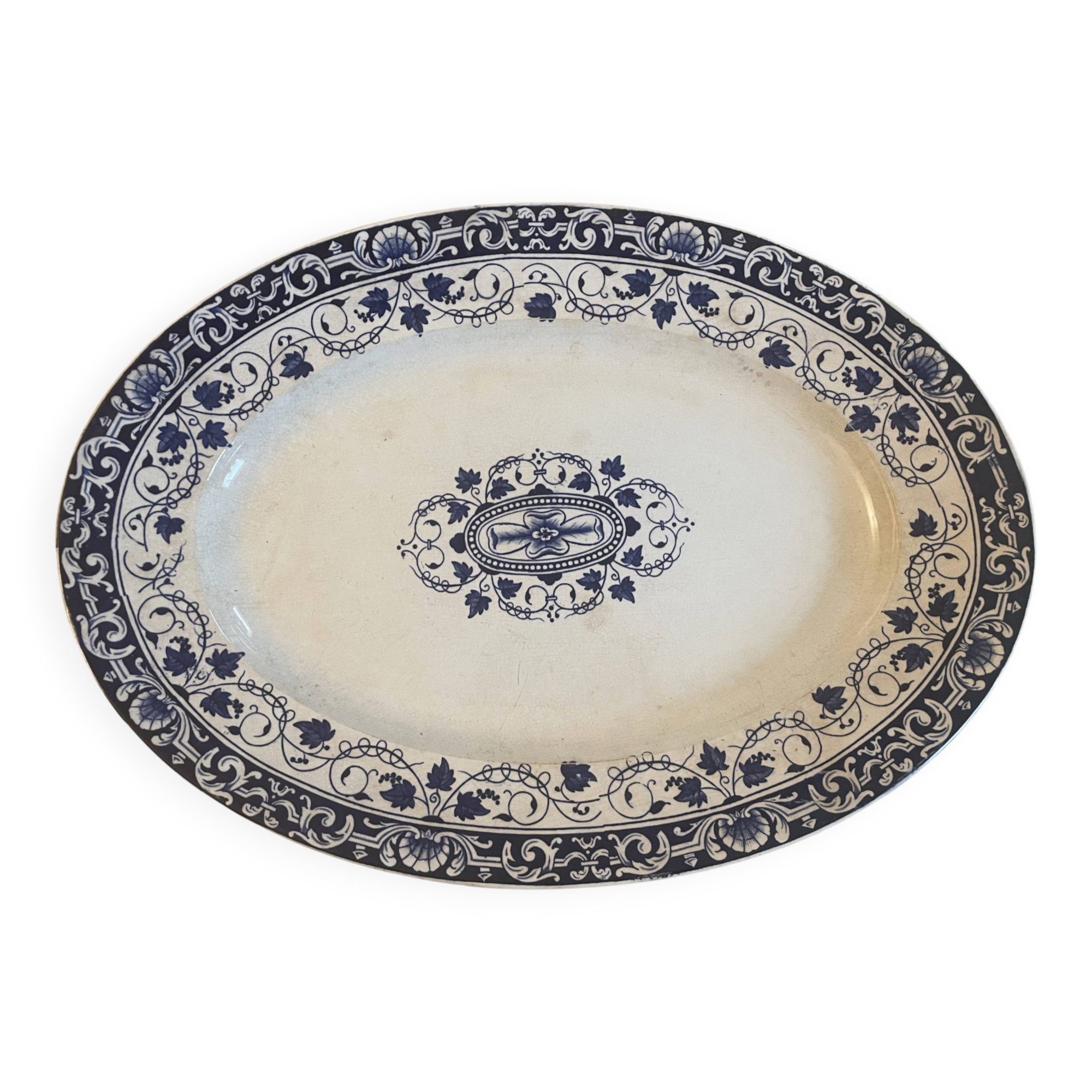 Plat  ovale Jules Vieillard Bordeaux – modèle Louis XV – XIXe