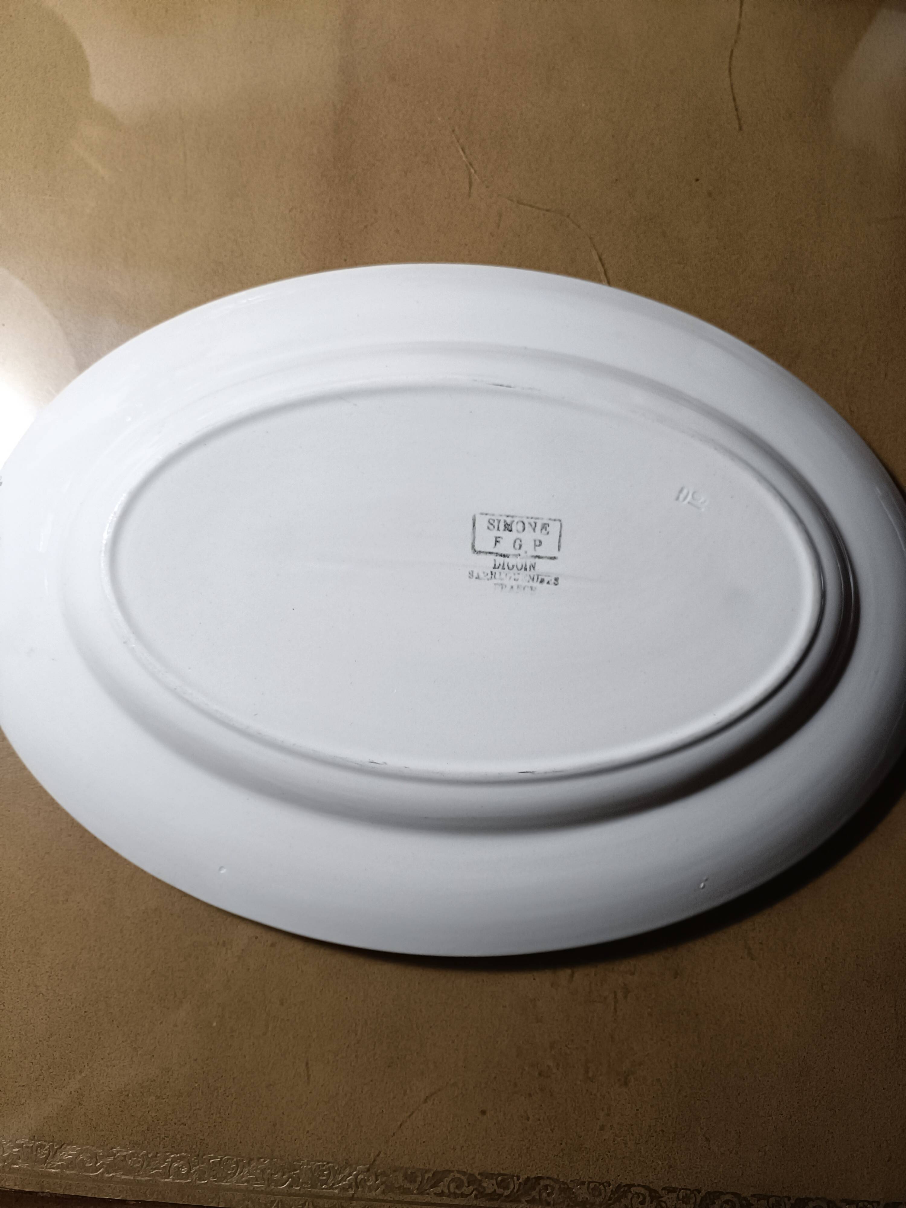Digoin Sarreguemines oval dish with Simone decoration