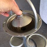 Ashtray on foot