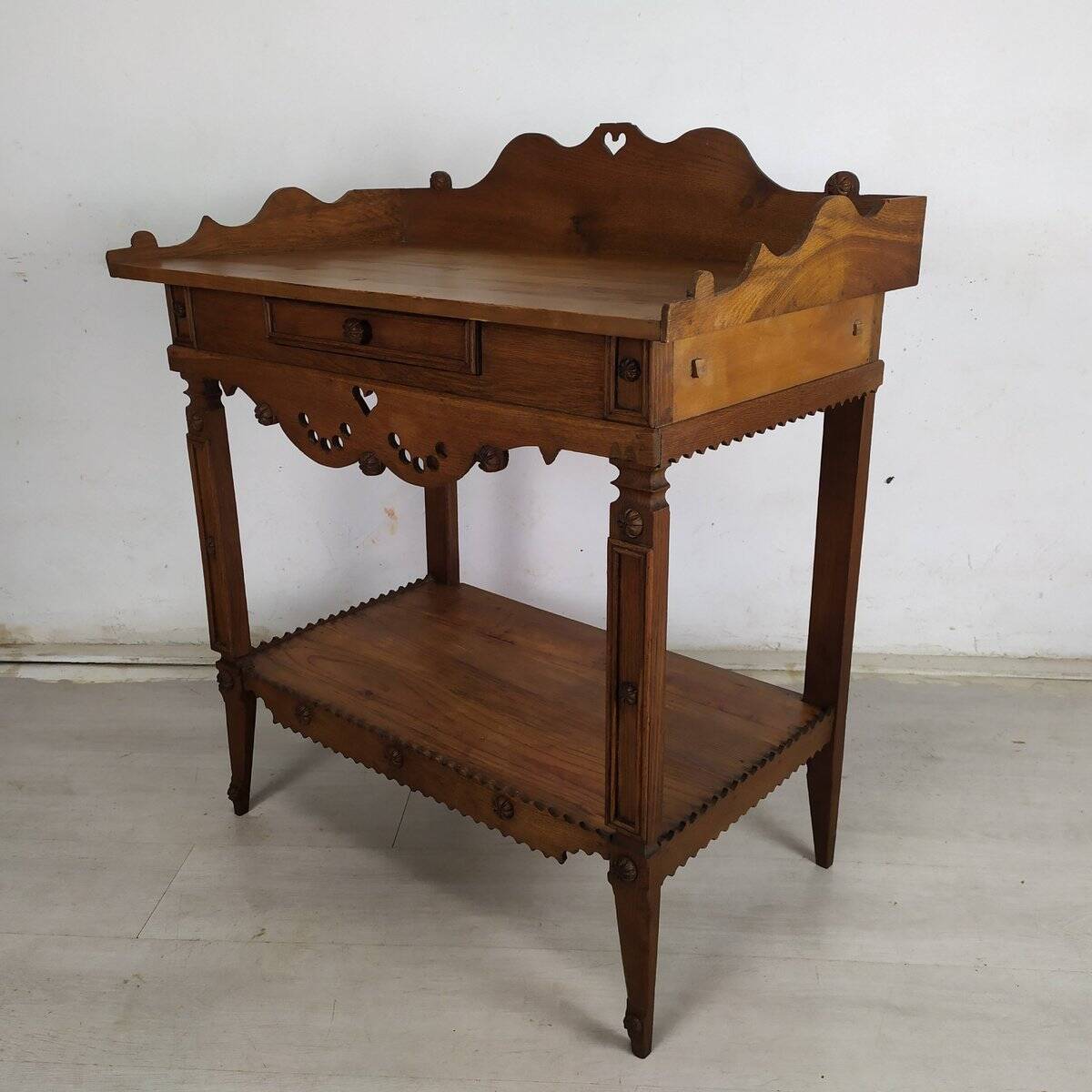 Rustic hairdresser popular art