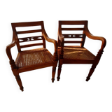 Lot de deux fauteuils artisanaux anciens pour enfants