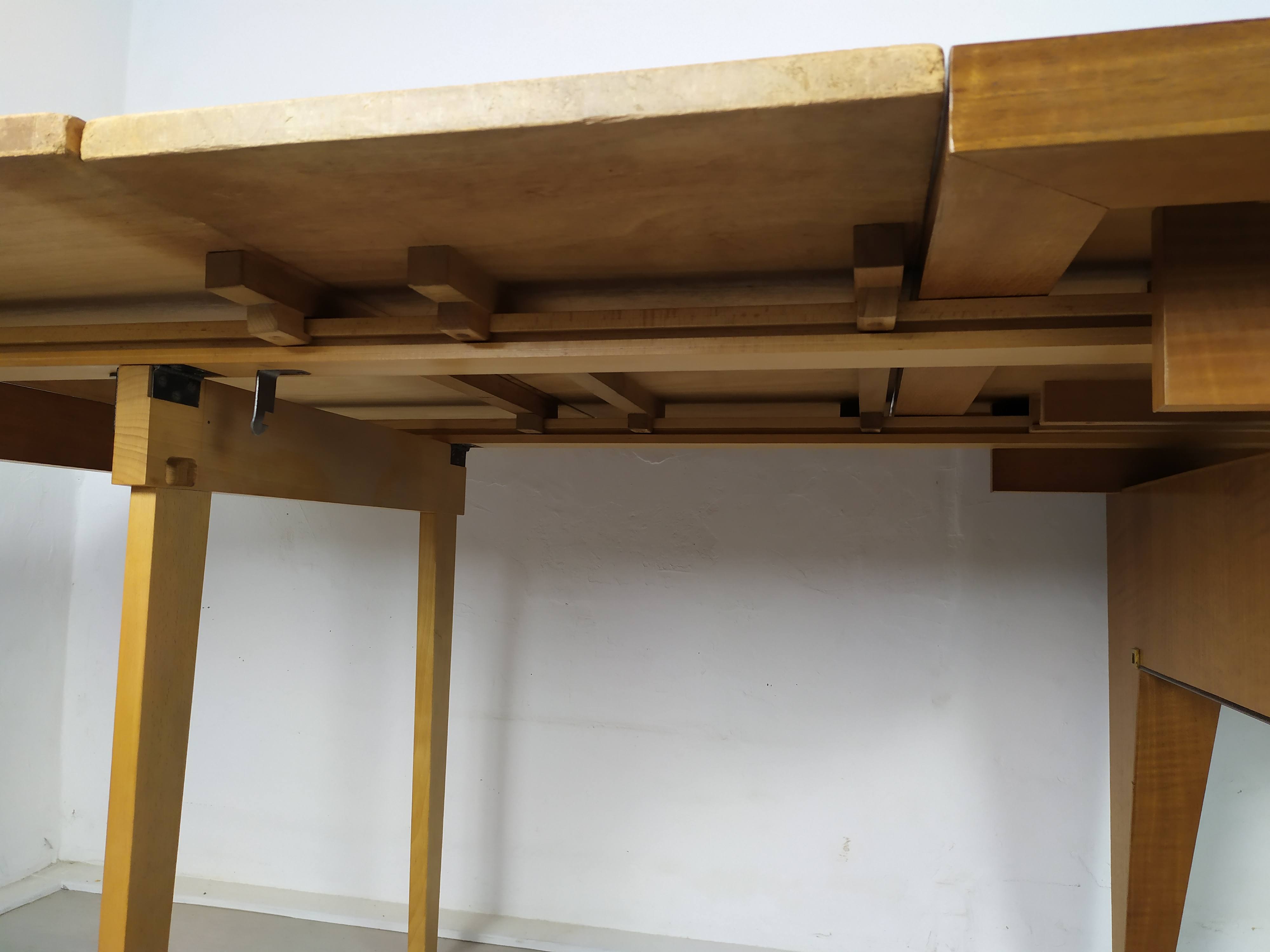 Table a rallonge pied compas