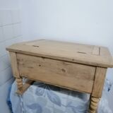 Old writing desk to put down