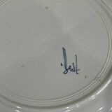 Very bella plate signed delf