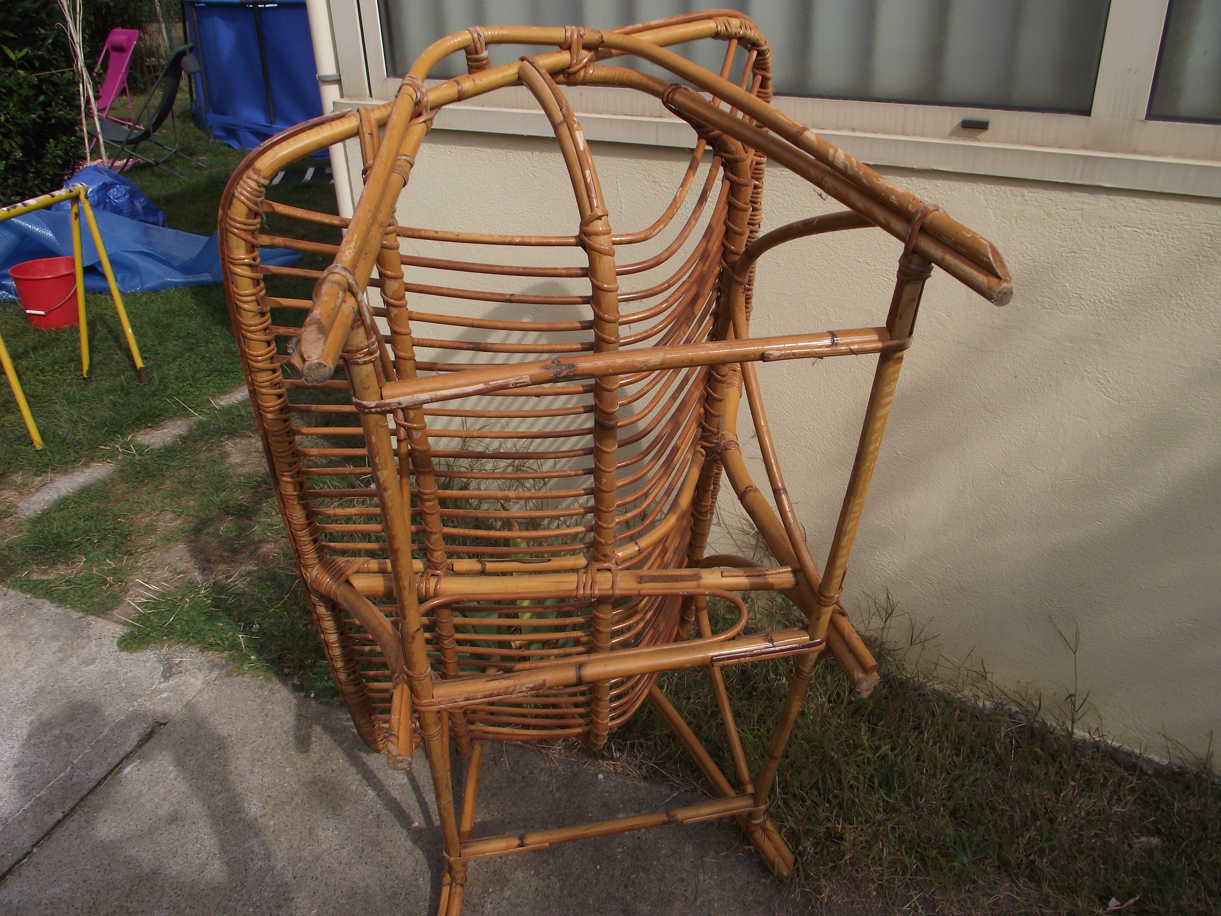 Rattan bench from the 1960s