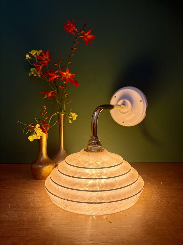 Applique coudée abat-jour vintage en verre de Clichy jaune et doré