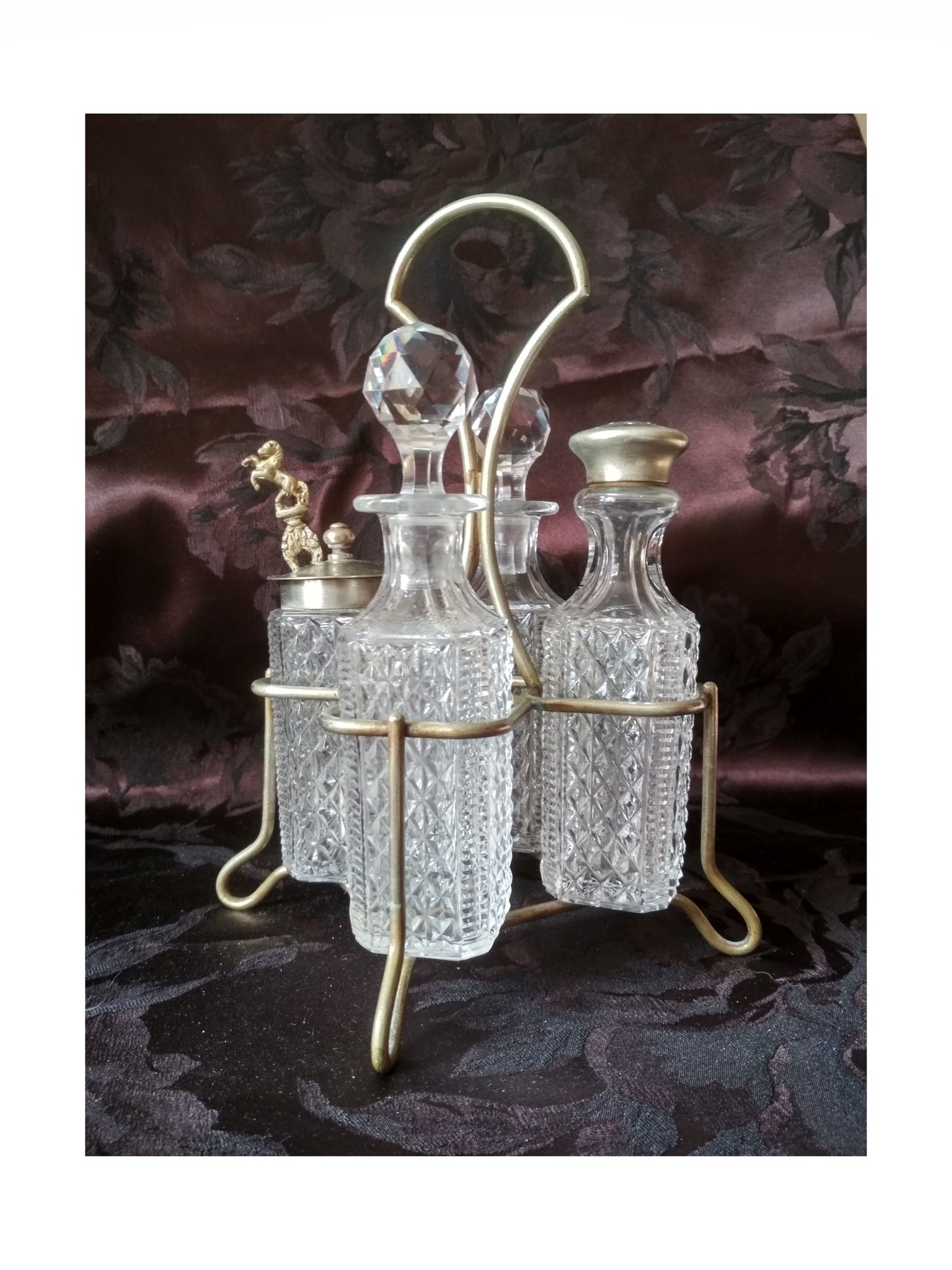 Former table servant, 4 bottles for mustard vinegar oil and salt, oil and vinegar maker