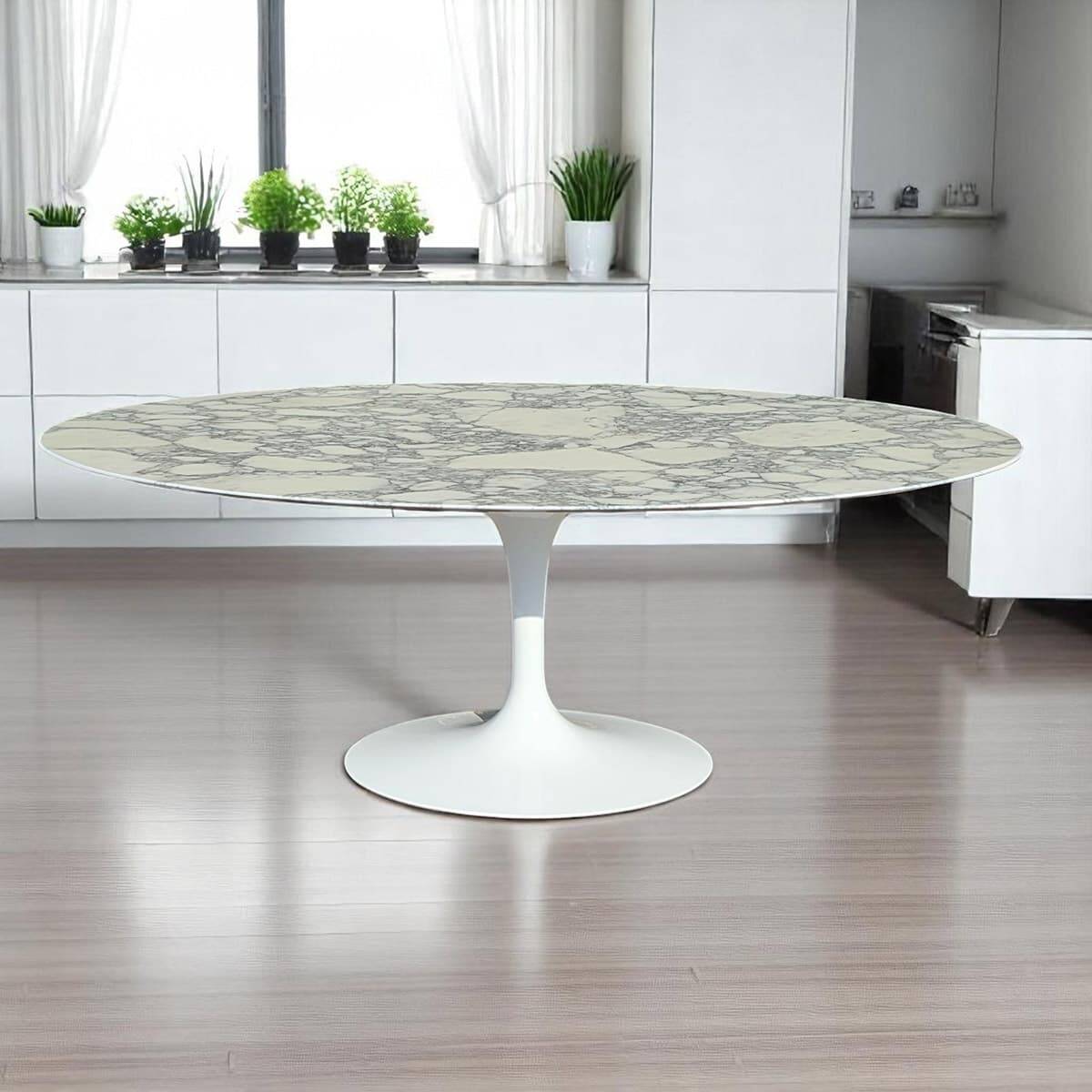 Arabescato Vagli Knoll Original Eero Saarinen Table tulipe ovale en marbre