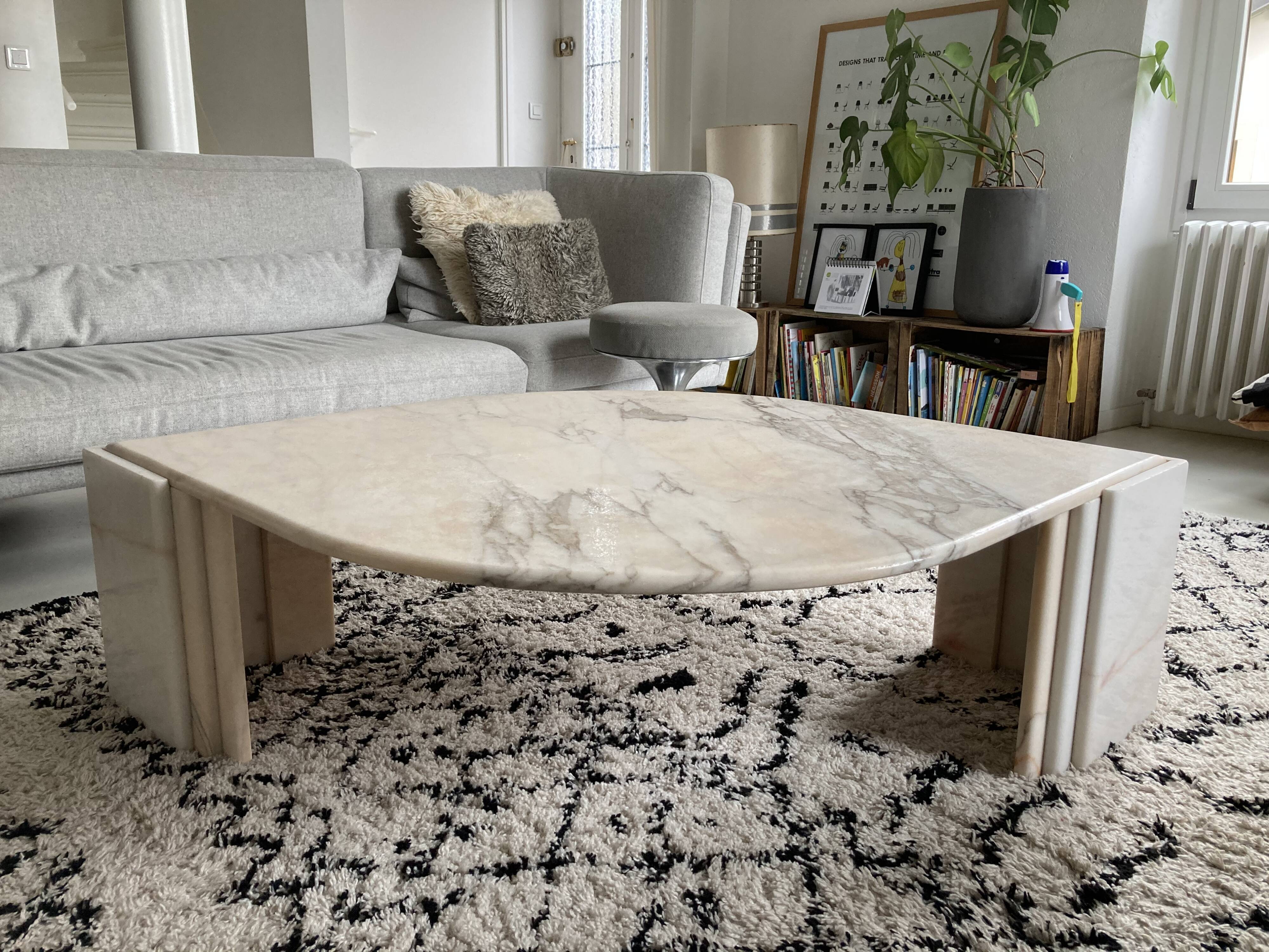 Vintage eye coffee table in 70s marble