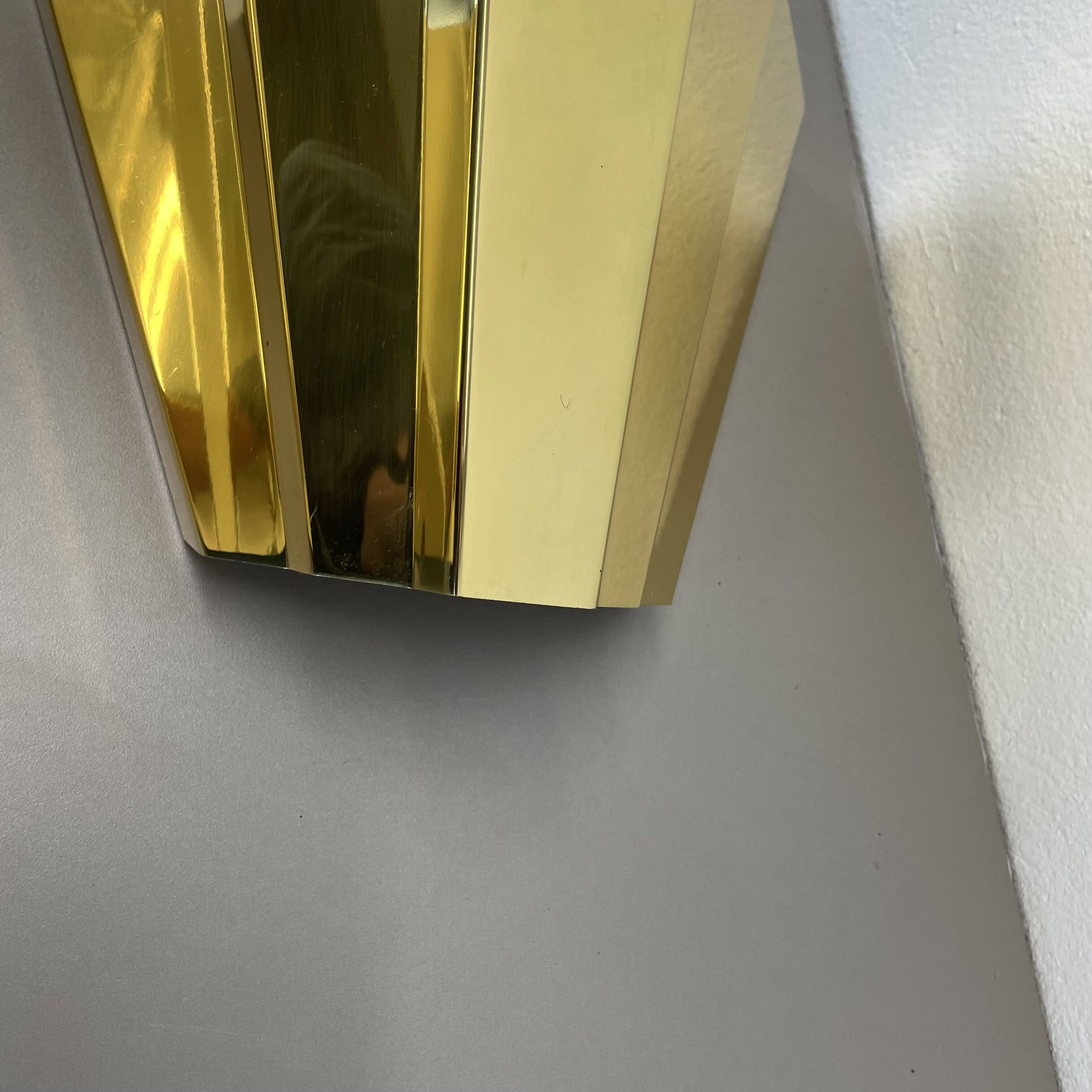 Rare set of 2 cubic solid brass wall light sconces by egoluce, italy 1980s