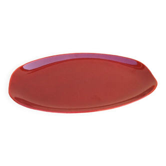 Oval serving dish burgundy-coloured glazed ceramic