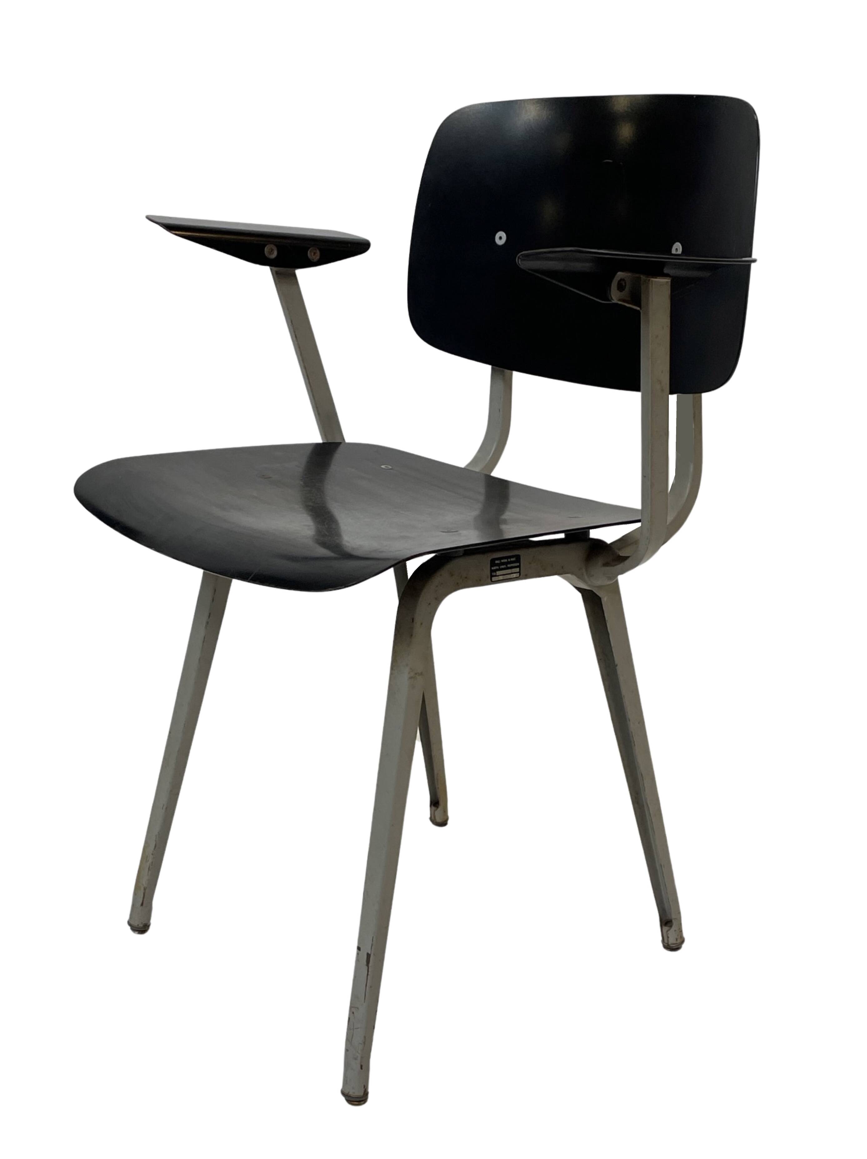 Friso Kramer Revolt arm chair for Ahrend de Cirkel 1953