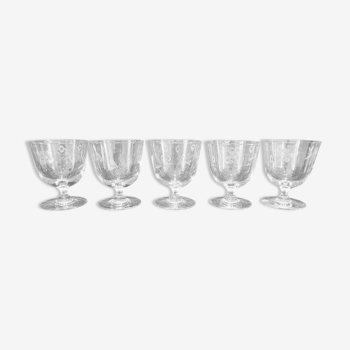 5 small aperitif glasses engraved with vintage feet
