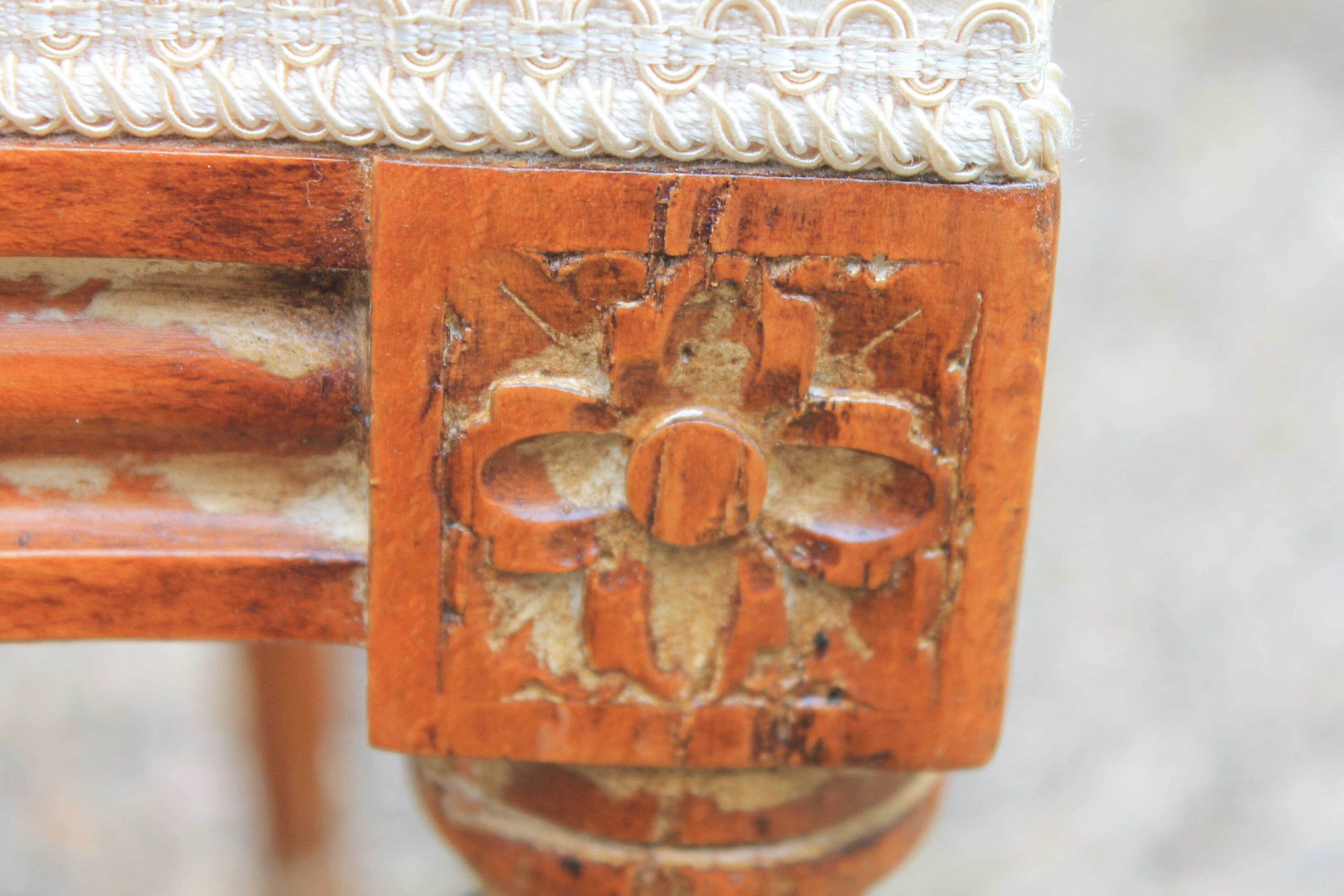 Set of 4 chairs Louis XVI