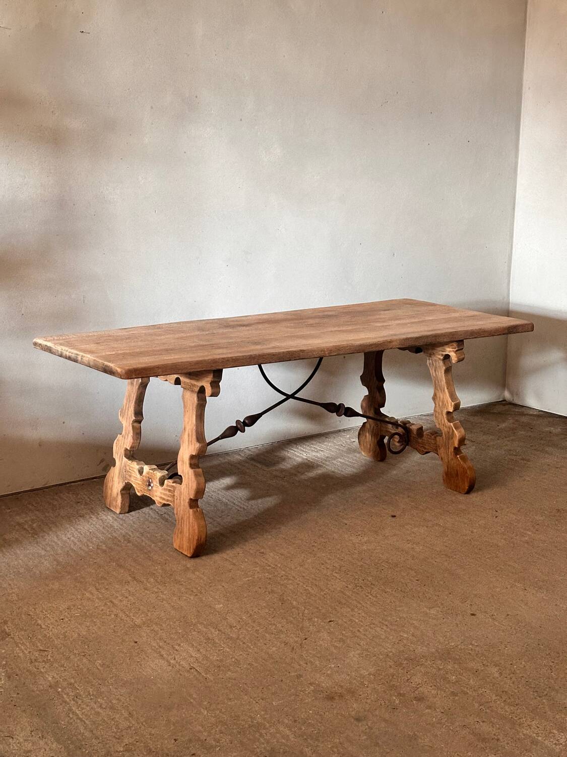 Table en chêne Espagnole