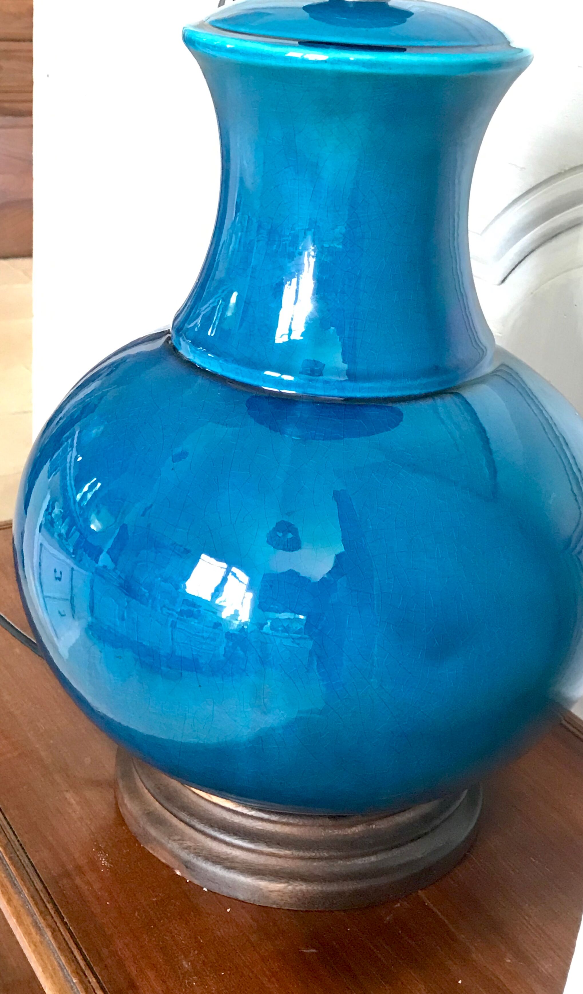 Vintage cracked ceramic lamp