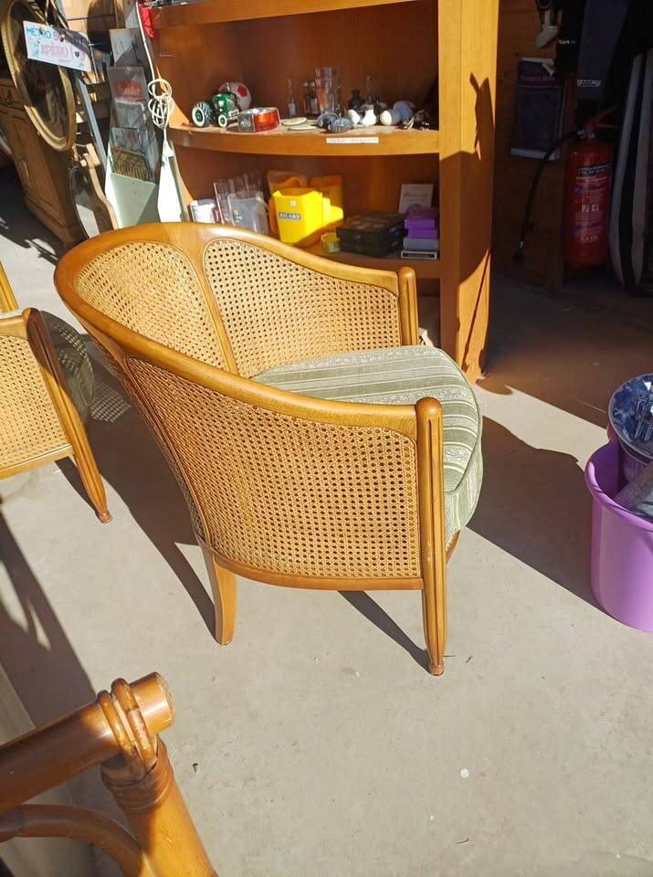 Paire de fauteuils tonneaux