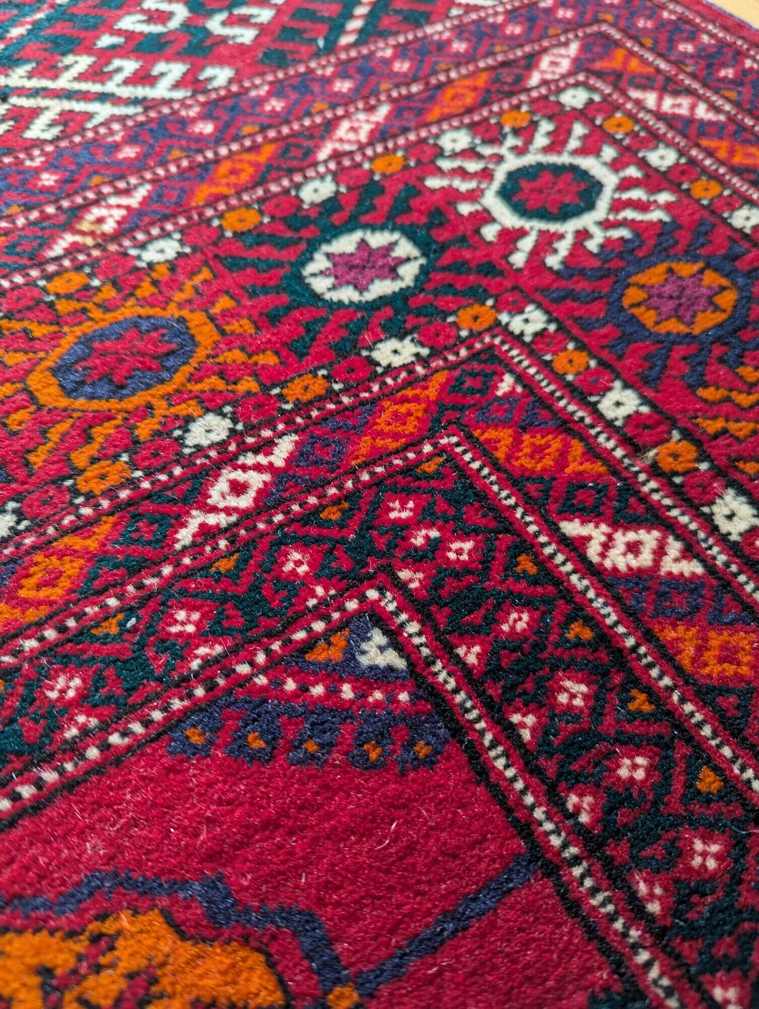 Turkmen Bukhara Oriental Rug: 2.70 X 1.65 Meters