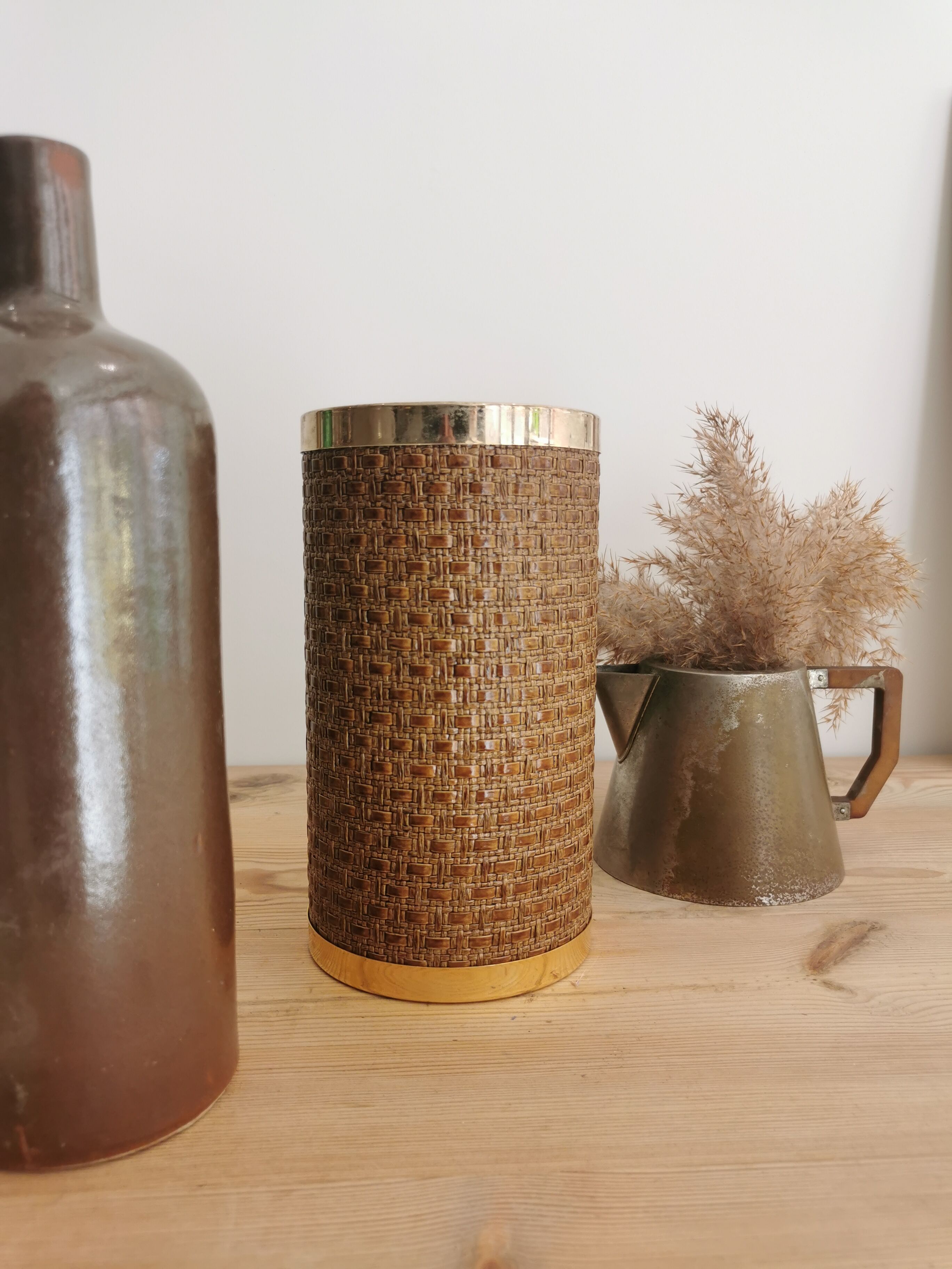 Vintage bottle refresher