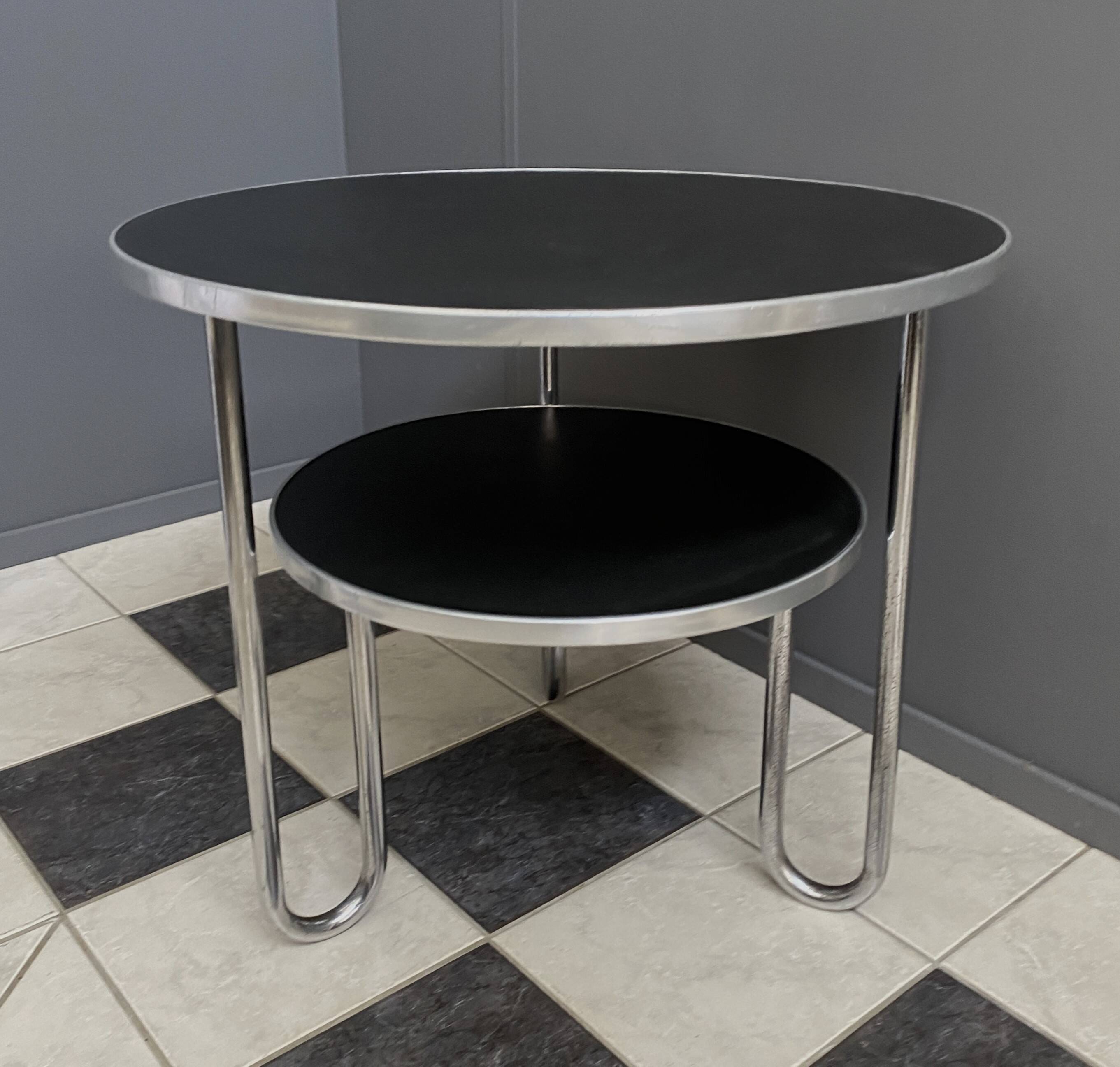 Round 2 tier Mauser Werke Bauhaus coffee table
