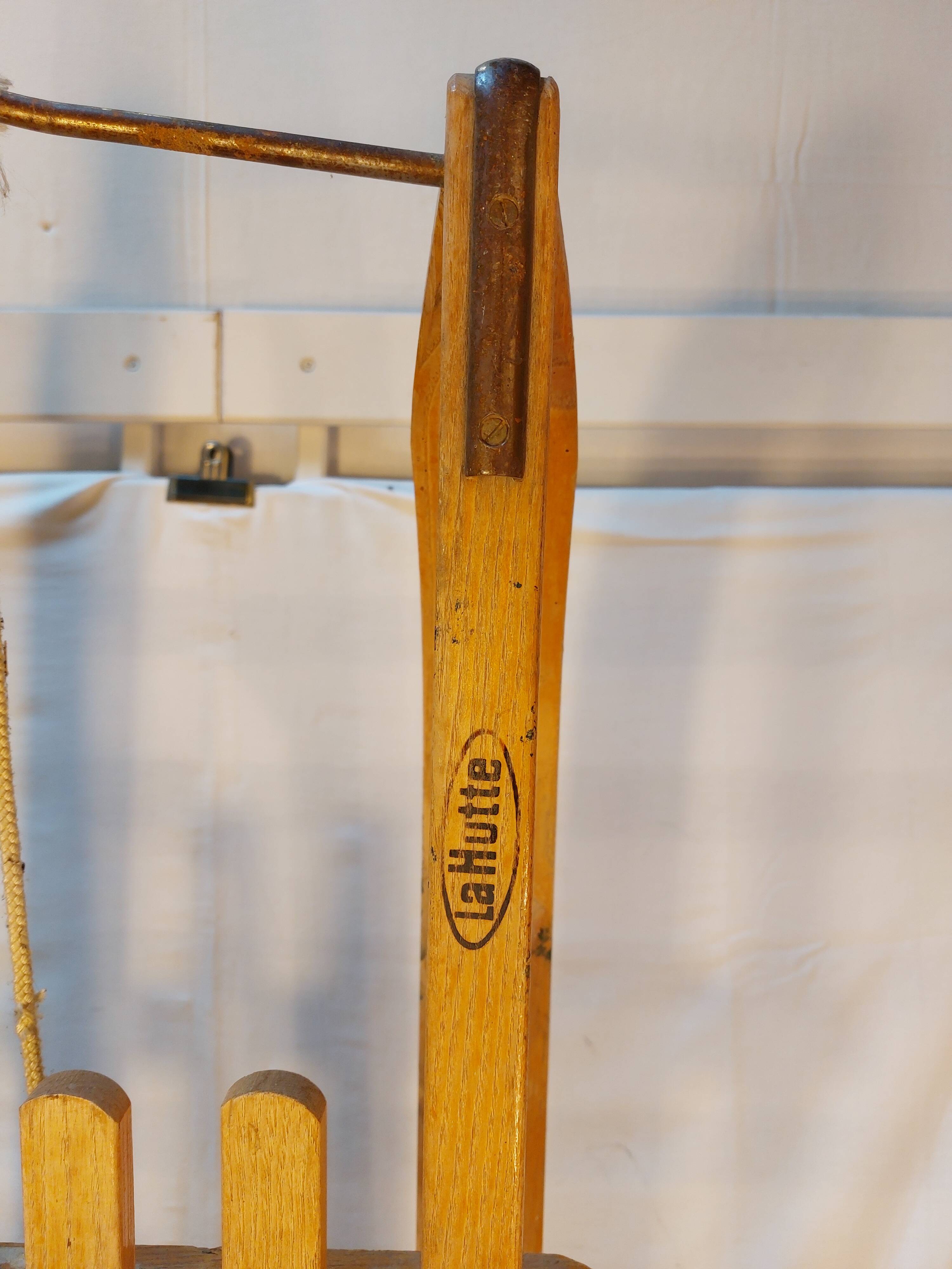 Vintage solid beech sled signed La Hutte - 110 cm