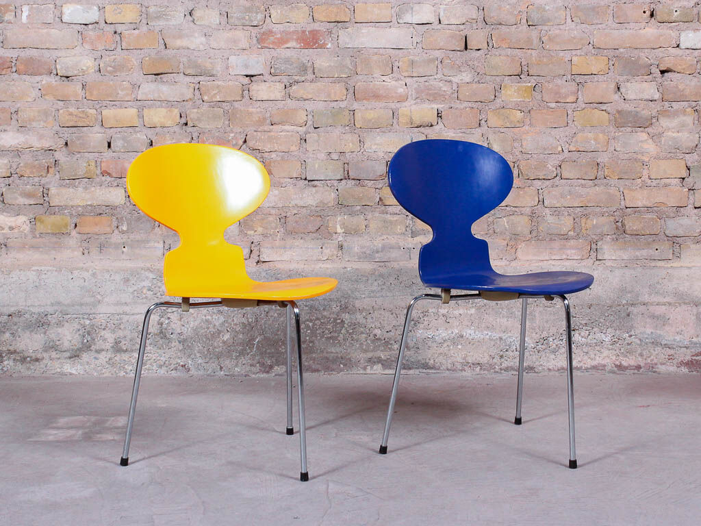 Tripod chair the Ant, n°.3100 by Arne Jacobsen for Fritz Hansen, circa 1952