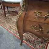 Commode De Style Louix XV En Marqueterie