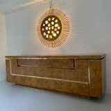 Enfilade en loupe d'orme et laiton, 1970