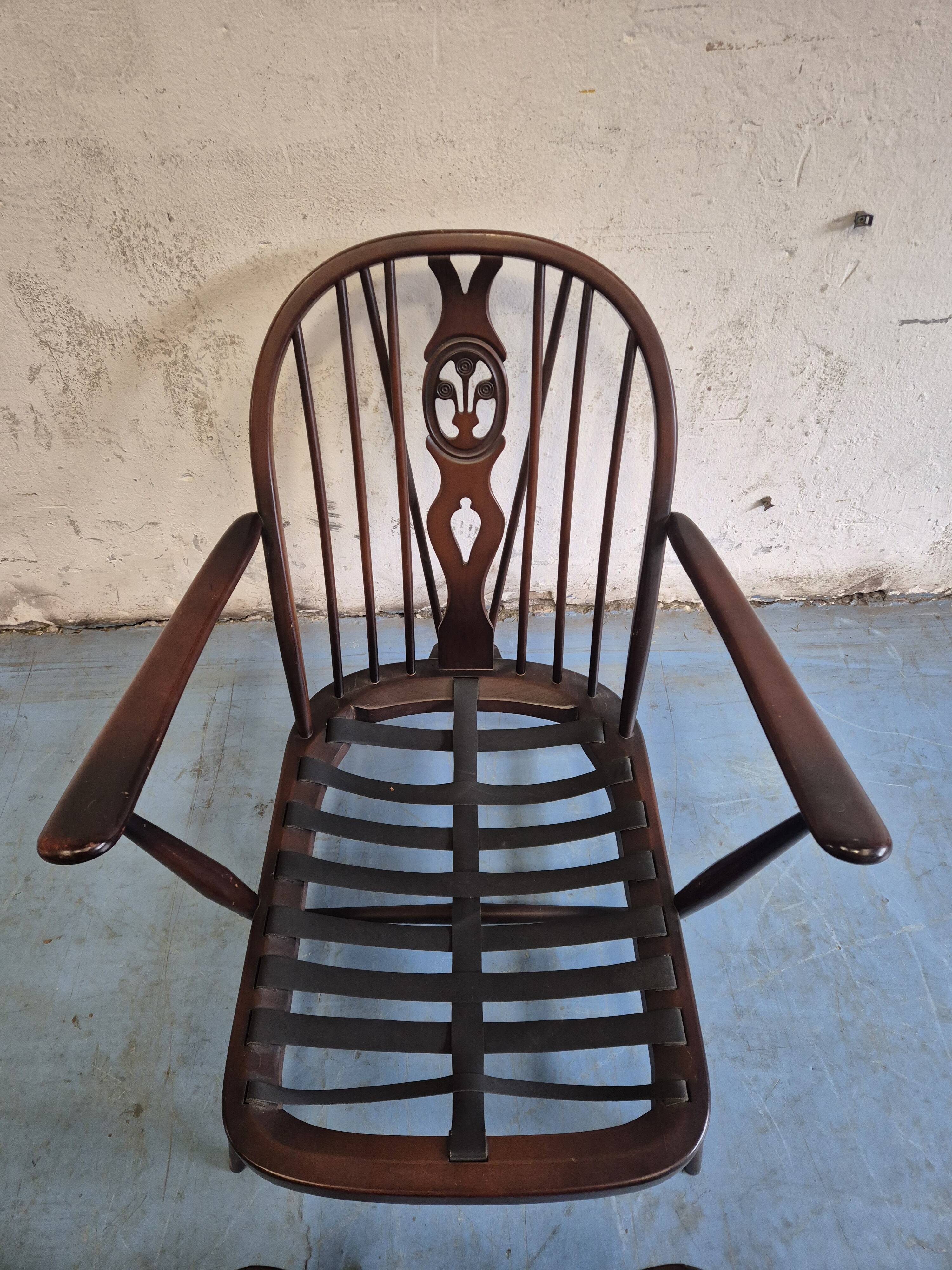 Windsor ercol + ottoman