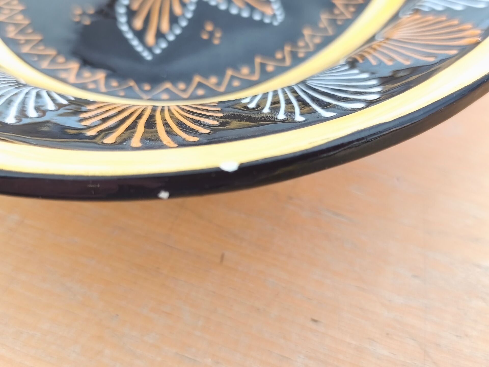 Henriot Quimper oval plate