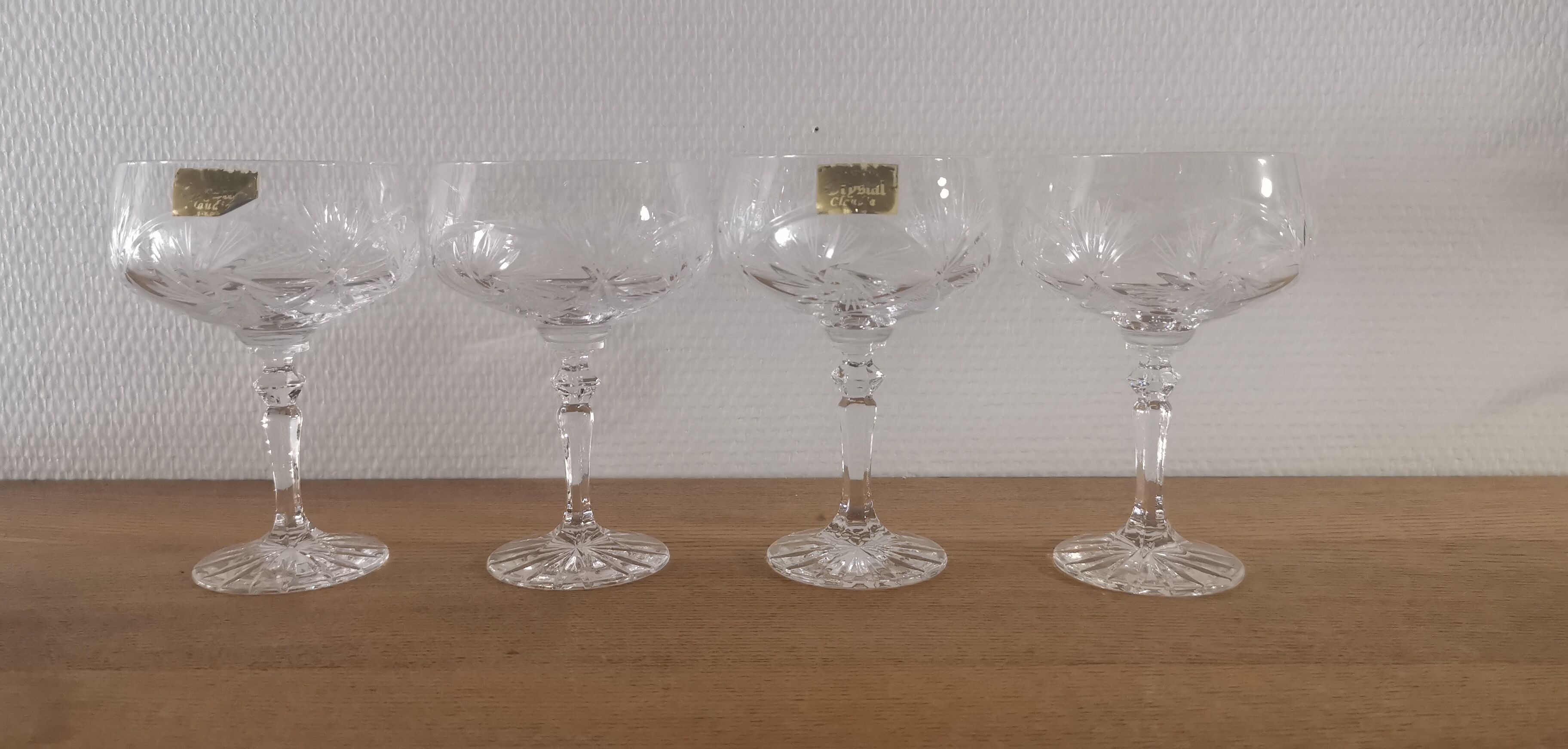 4 Champagne glasses in cut bohemian crystal Claudia