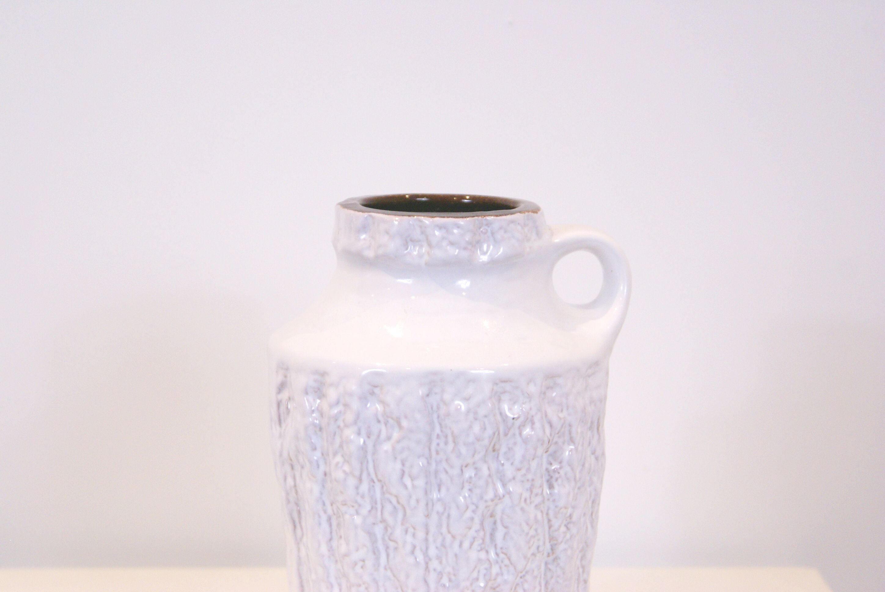 Carstens Tonnieshof white vase