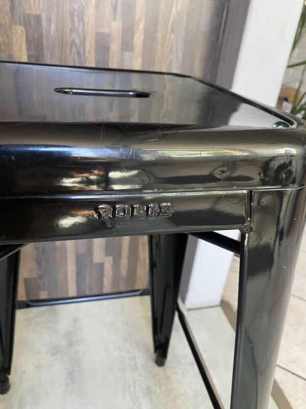 Tabouret haut de bar industriel tolix h75 empilables noir