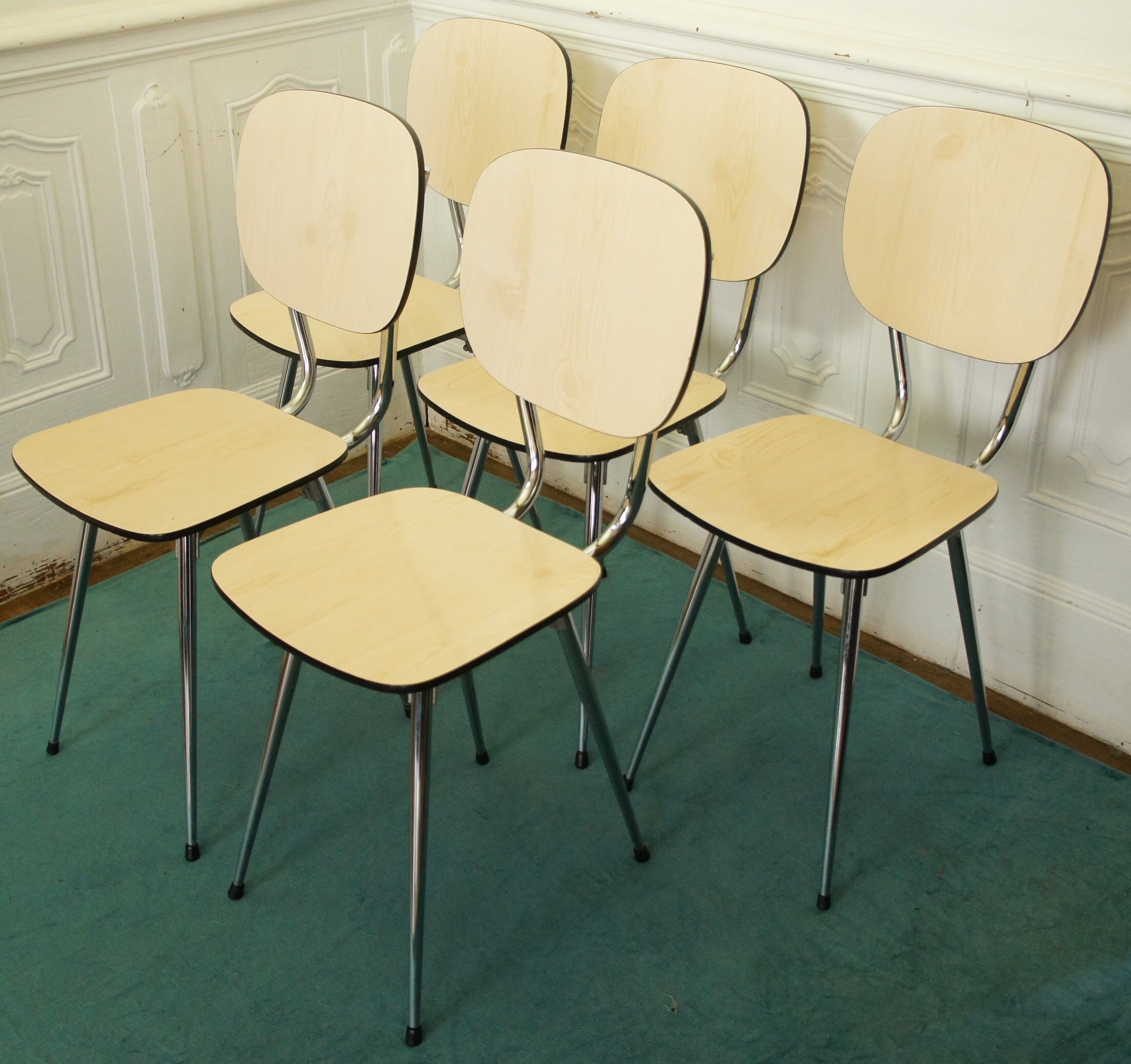 Set of 5 chairs in formica "tublac" print white birch wood