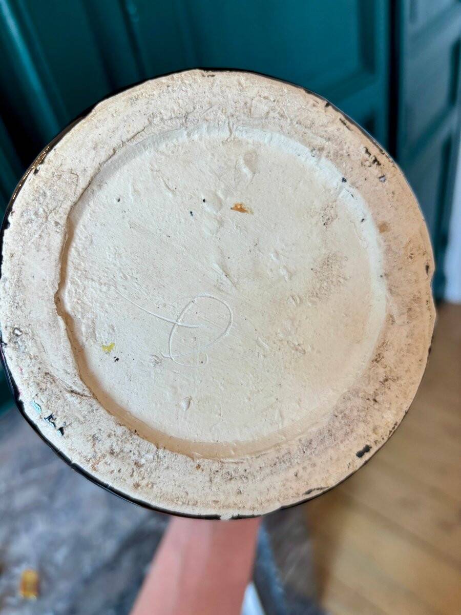 Ceramic vase with sunflowers