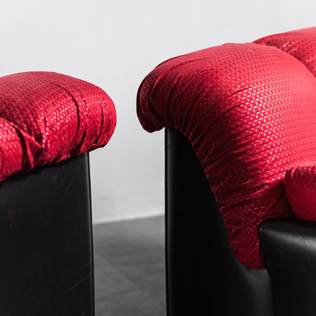 Paire de fauteuils tissu leonessa cuir 70s vintage