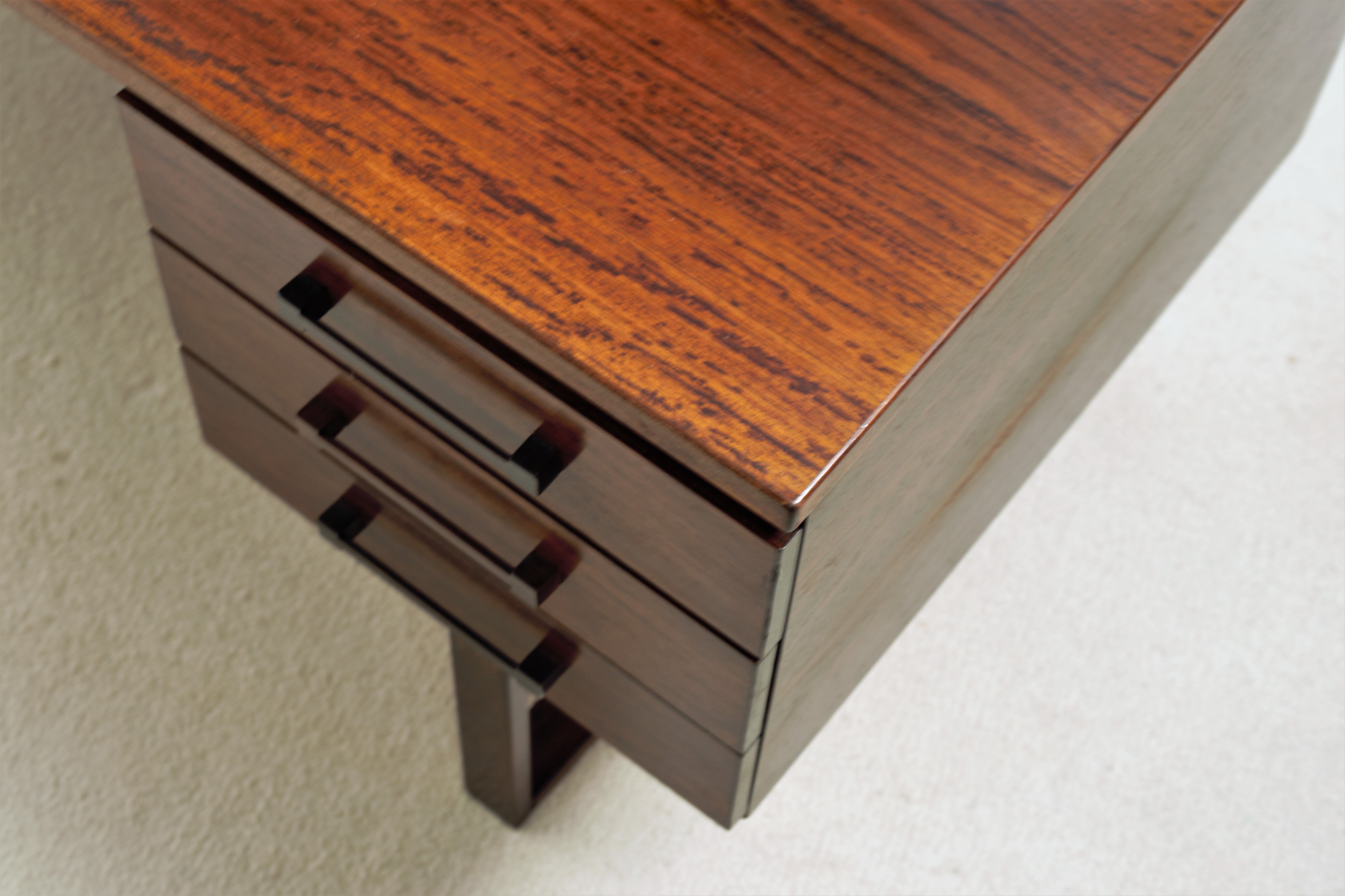 Henning Jensen desk