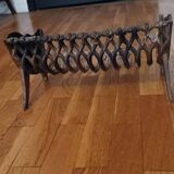 Cast iron log holder