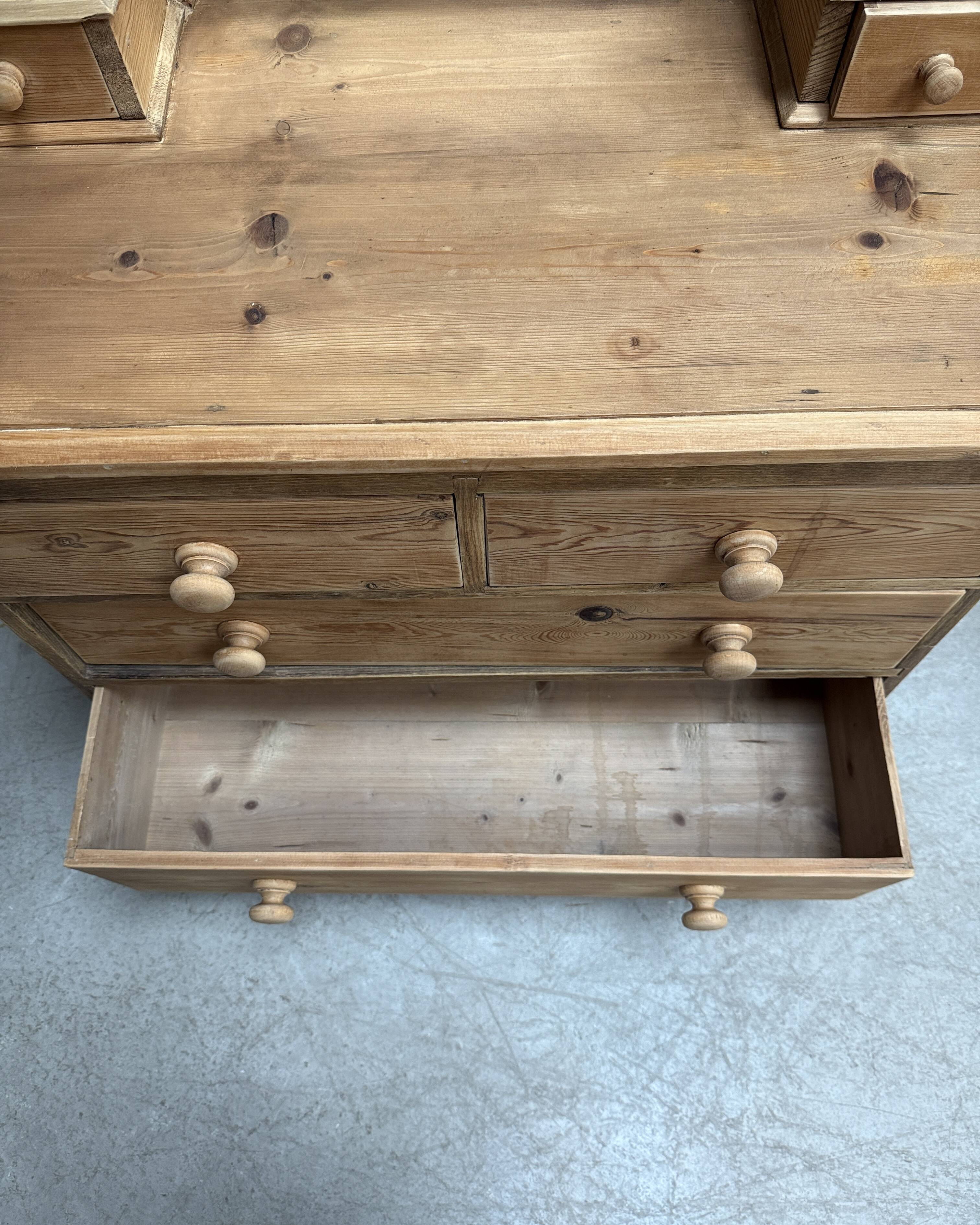 English dresser (renovated)