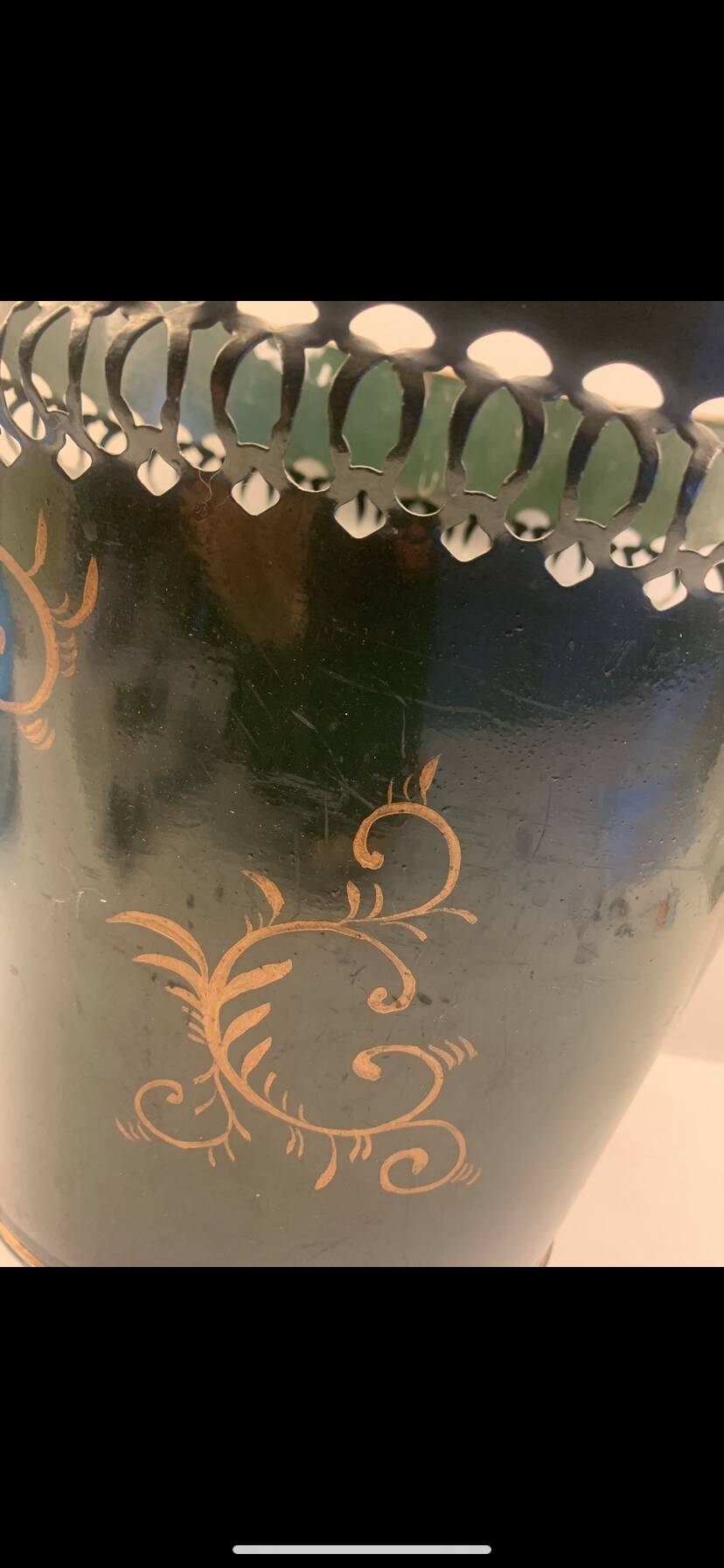 Painted sheet metal wastebasket