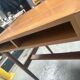 Bureau Scandinave midcentury à caisson et finition acajou