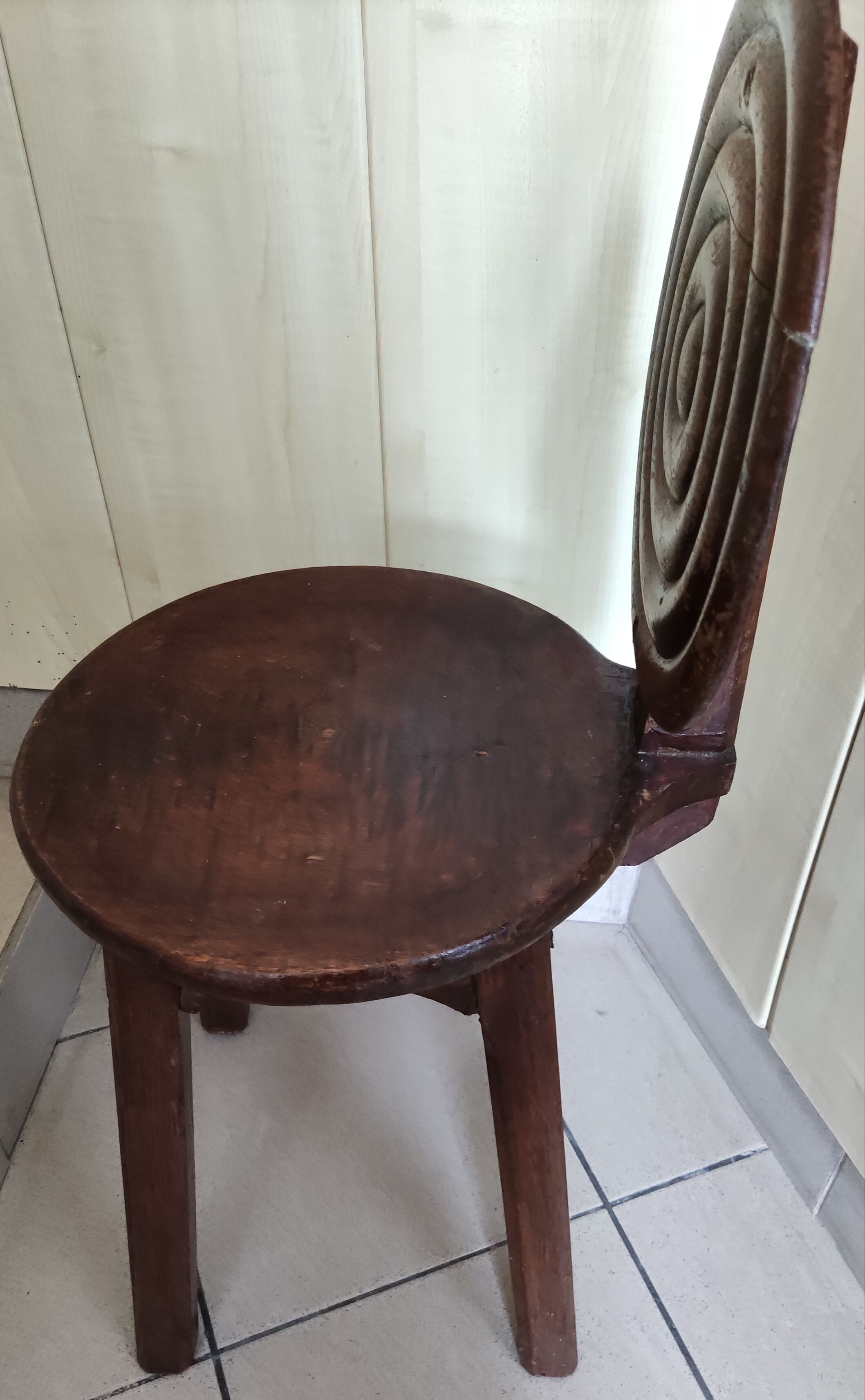 Rustic backsplash wood stool