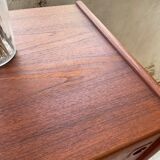 Teak row Johannes Andersen Samcom