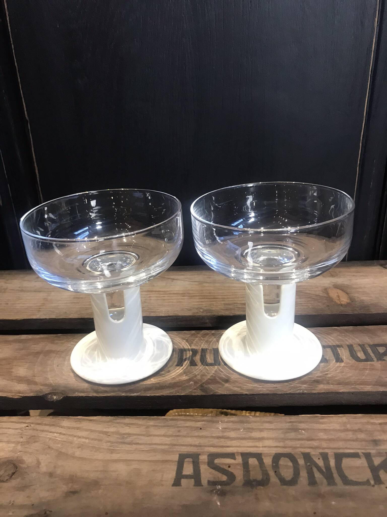 2 Kaveri 80's design champagne glasses by Jorma Vennola for Iittala