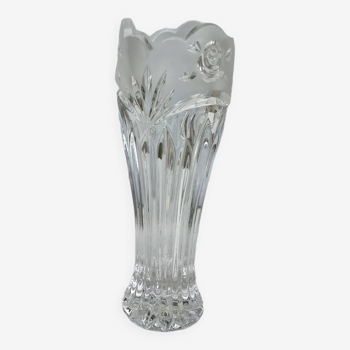 Pretty CRYSTAL floral vase from veissiere in BACCARAT