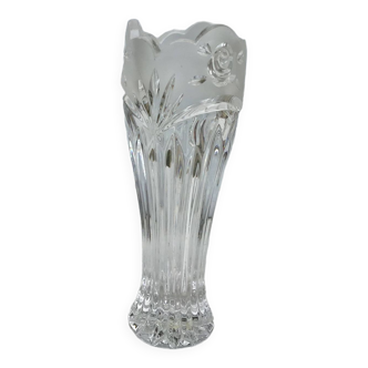 Joli vase floral EN CRISTAL de veissiere à BACCARAT