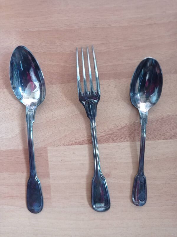 Set De Couverts En Argent - Argenterie