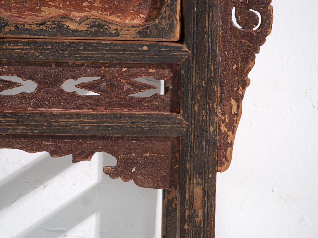 Antique pine console with multi-layer patina – China, circa 1930
